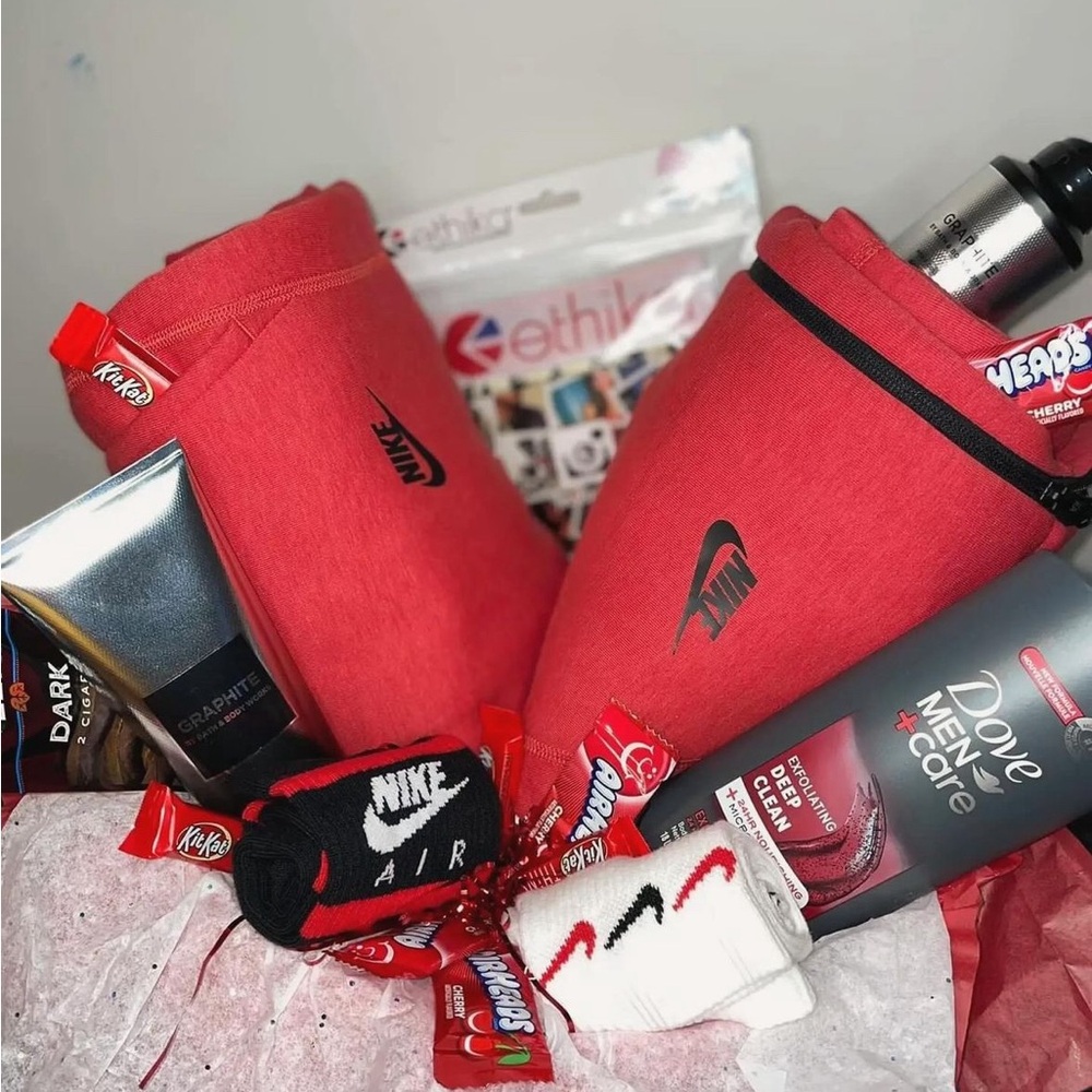 Men’s Nike Gift Bundle